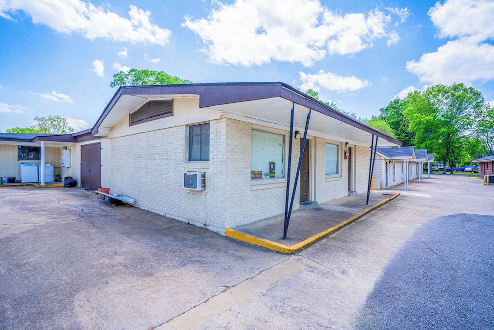 Cypress Inn Motel By OYO West Monroe I-20