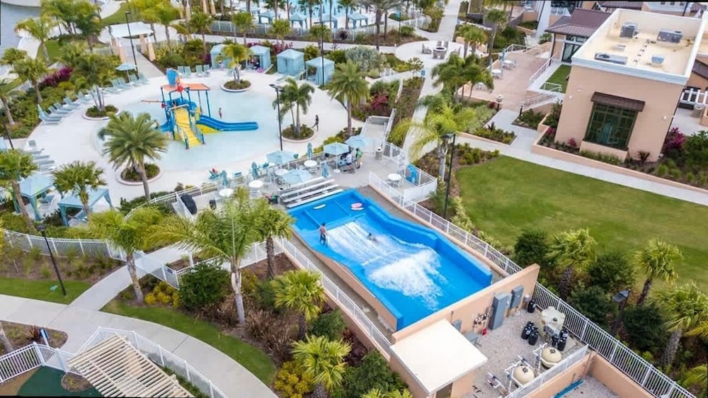 Splendid 6Bd w Private Pool Solara Resort 2154