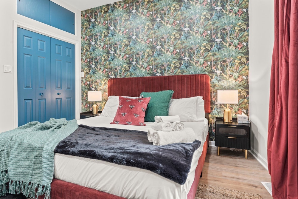 Stylish 1BR/1.5Bath Near Liberty Bell