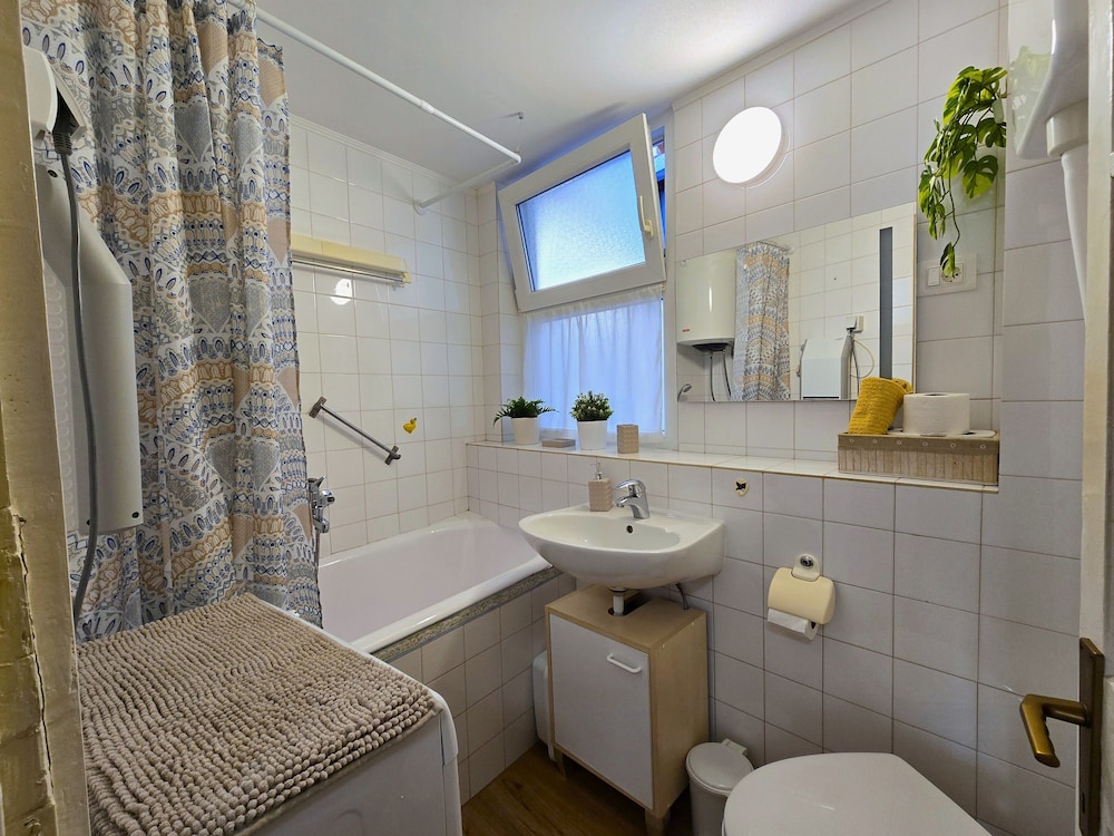 Two-Bedroom Apartment SEVEN