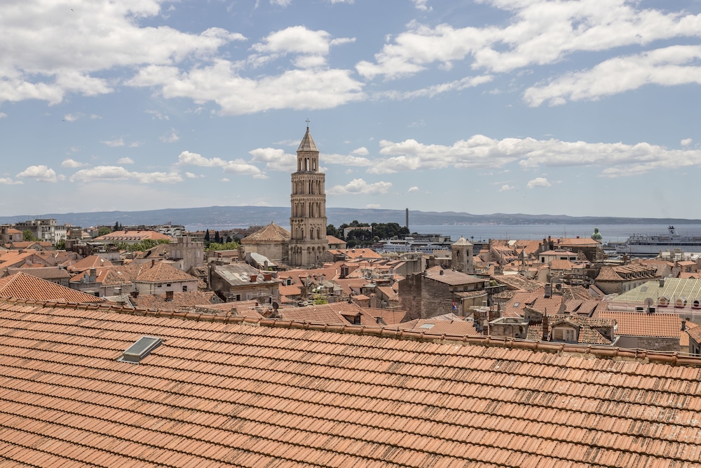Cornaro Hotel 127