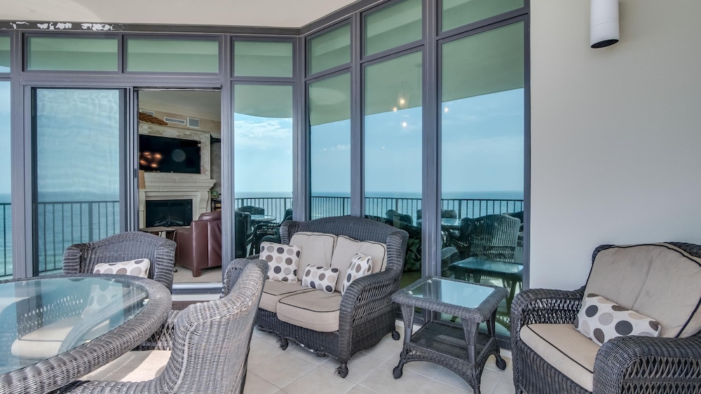 Phoenix West by Southern Vacation Rentals