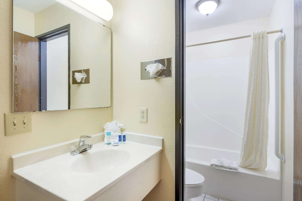 Rodeway Inn Benton