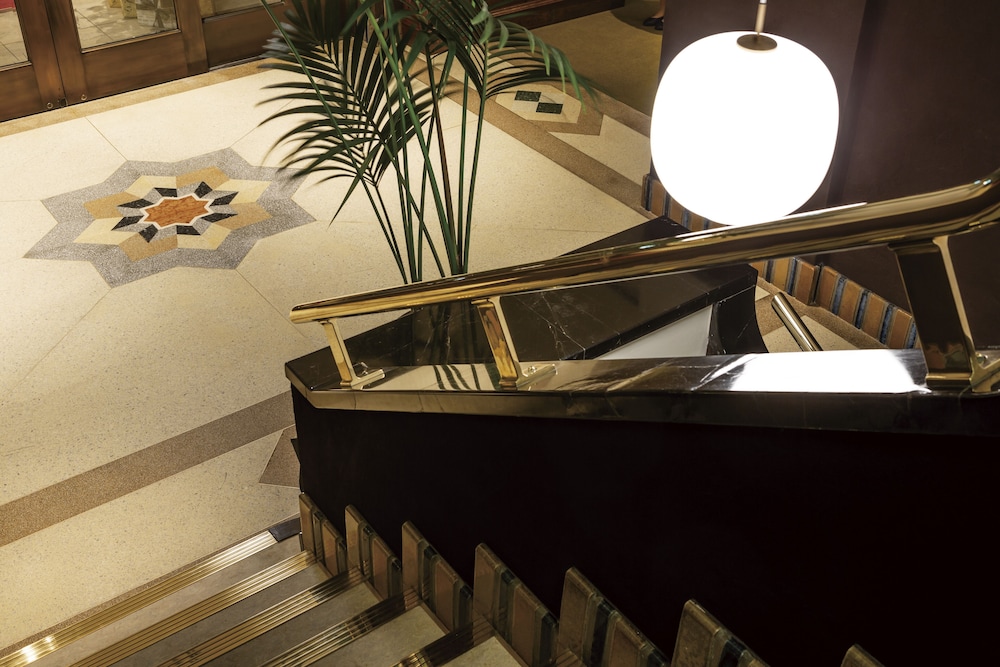 Hilltop Hotel-4