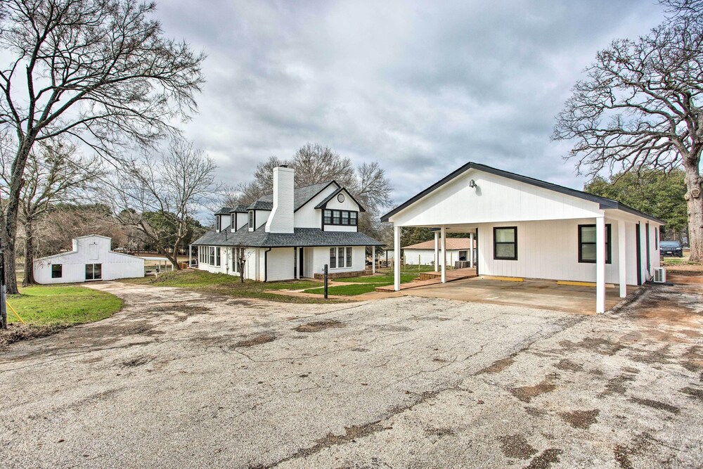 Lakefront Frankston Home w/ Guest Studio! - Property Image 20
