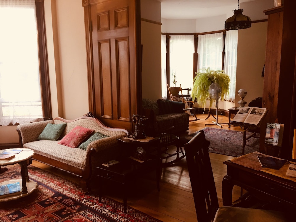 Evangeline's Tower Bed & Breakfast