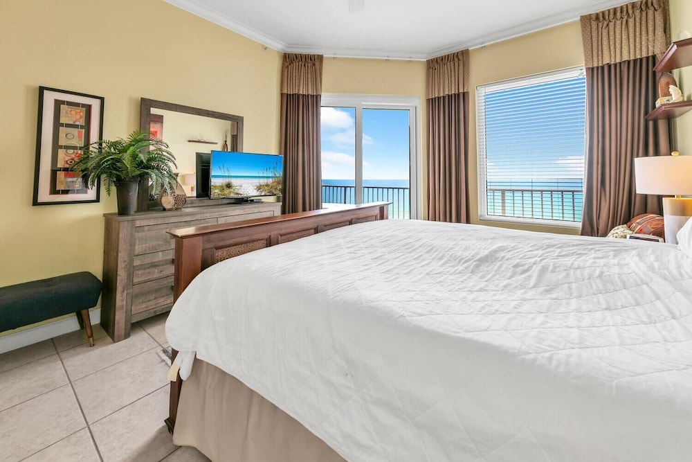 Grandview East 1401