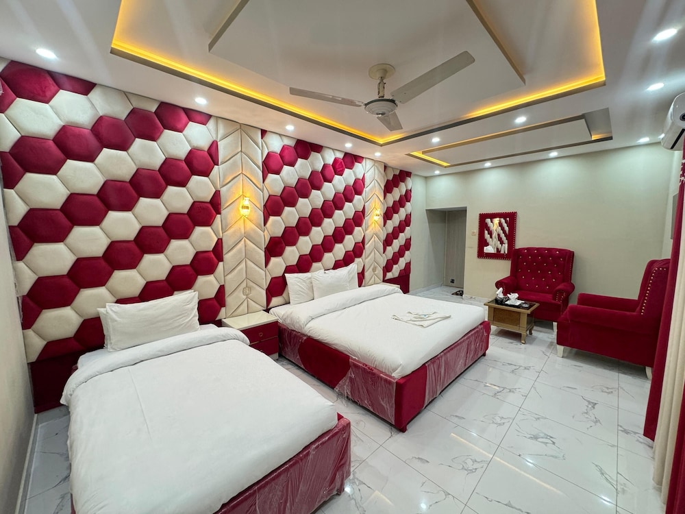 Serene Inn F10