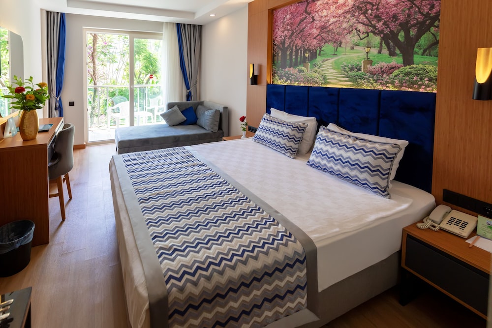 Sealife Buket Resort & Beach Hotel – All Inclusive