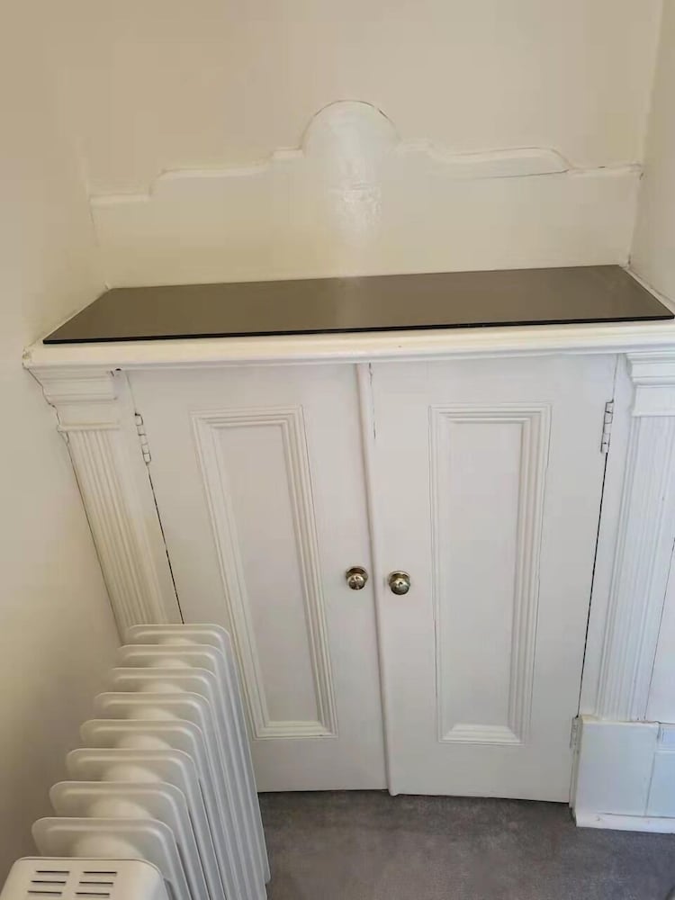 Central Location, Free Parking, Enhanced Cleaning view 2