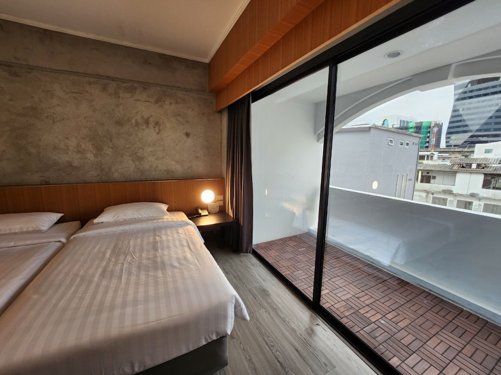 White Palace Bangkok 54