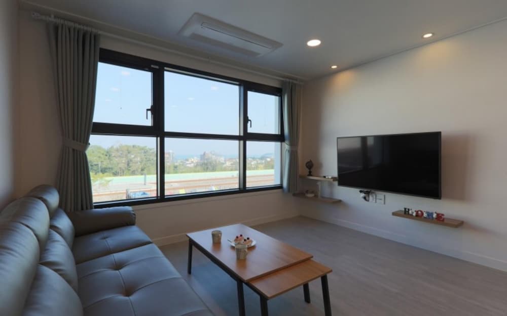 Pohang Plan 128 Pool Villa Pension view 4