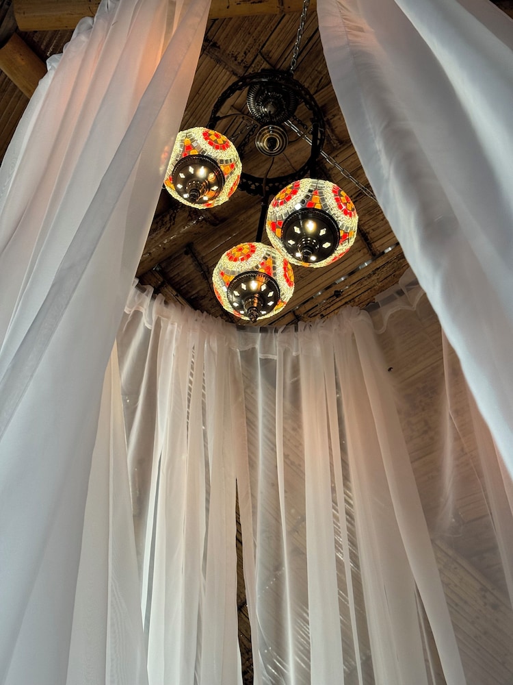 Akasha suites