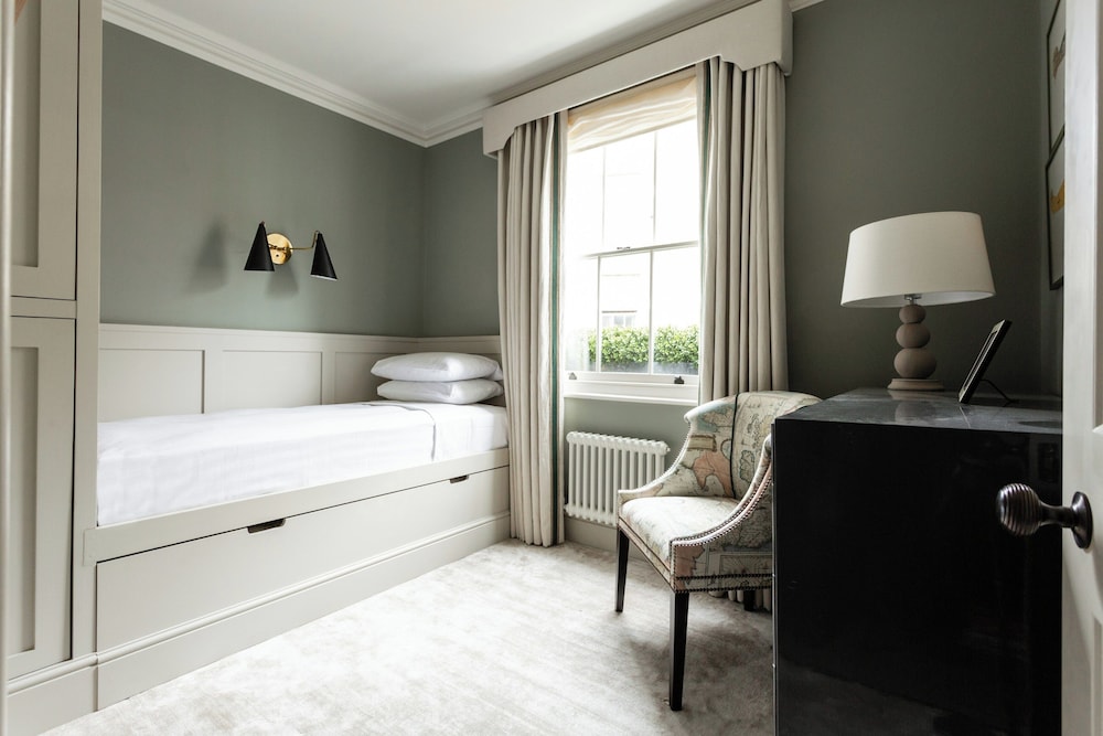 First Street III by Onefinestay