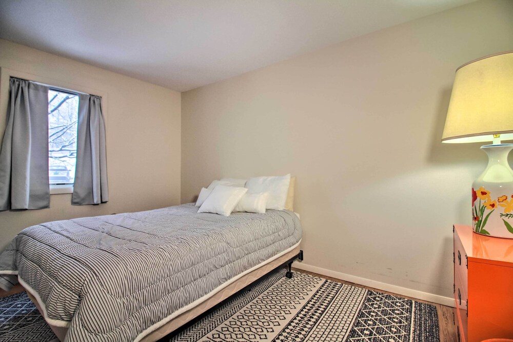 Ludlow Vacations - Ludlow Vacation Rental - Steps to Ski Lift! - Property Image 25