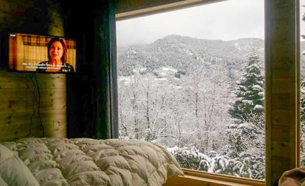 Kedra Village Cozy Chalet - Mountain Getaway
