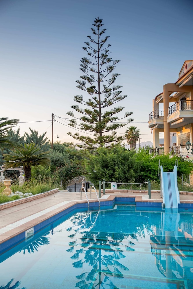 Palaiochora Seaview Retreat - Cozy Sunset Rooftop view 4