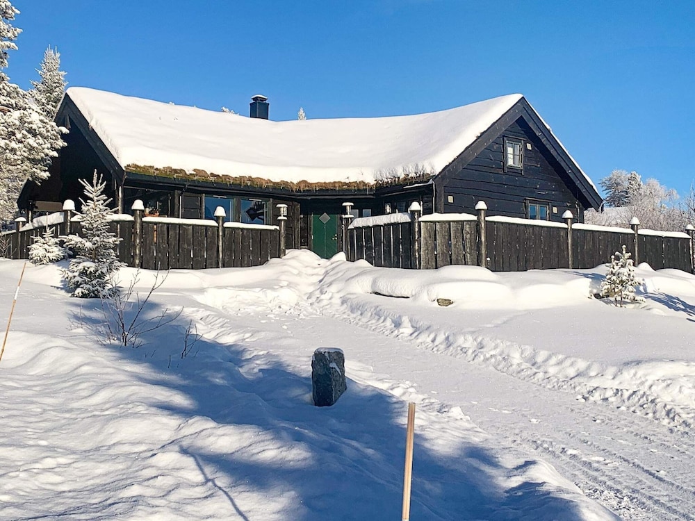 8 Person Holiday Home in Byrkjelo-by Traum