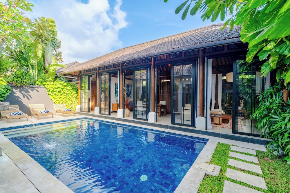 Villa Boholuma by Pertama Management