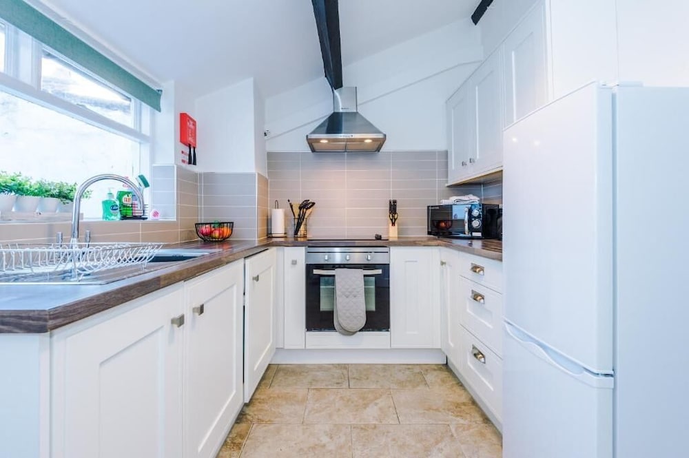 64 Handbridge