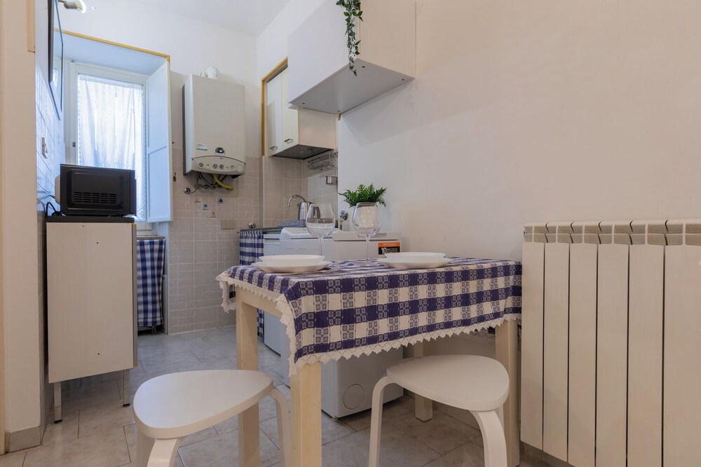 Kiss & Art Studio by Wonderful Italy