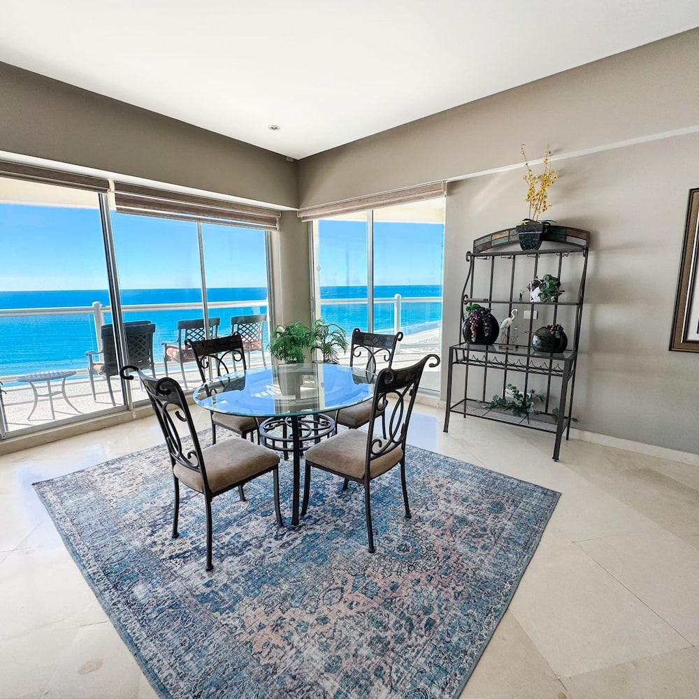 A Vista Into Tranquility Your 10th-floor Escape