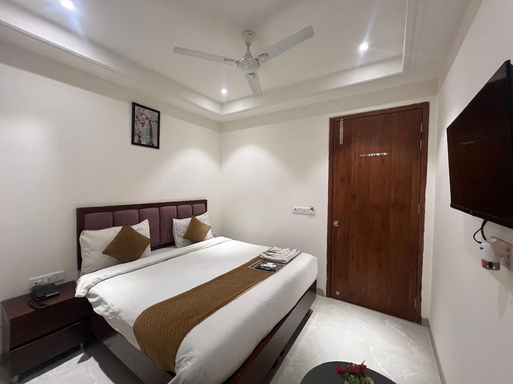 SS Hotel