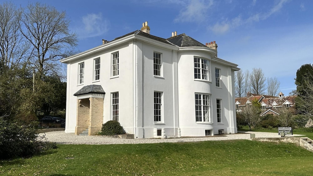 Ashley Manor - Idyllically Situated Between Coast and Country view 5