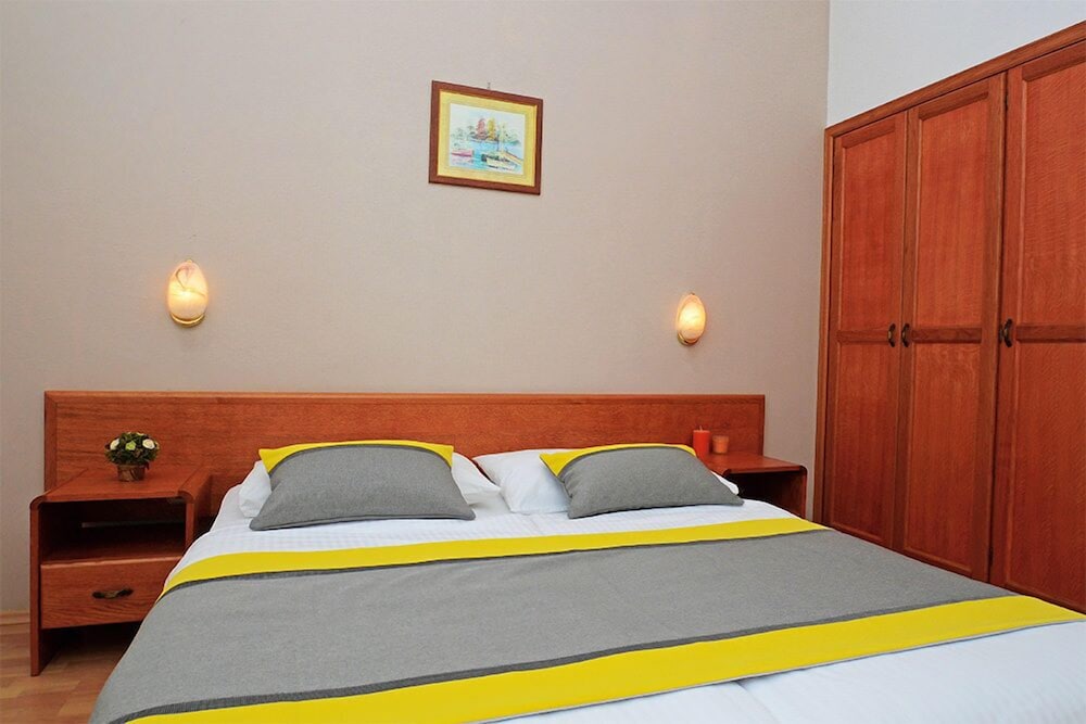 House Adrijana