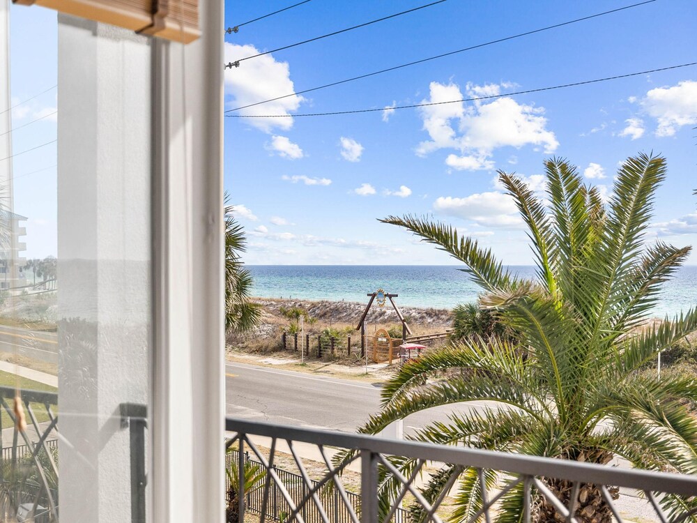 Private Paradise on Front Beach Rd by Resort Collection