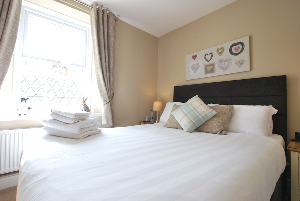 The Punchbowl Hotel