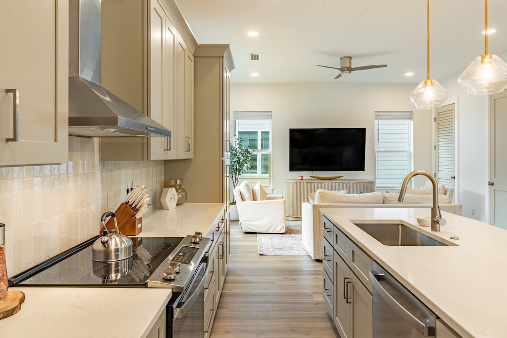 Alora by Avantstay Modern Escape in Sandestin