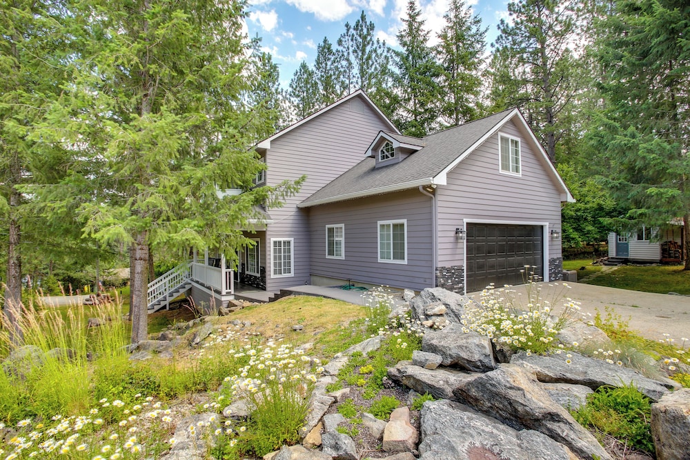 Crystal Bay Home w/ Fireplace Near Ski Resorts, photo 5