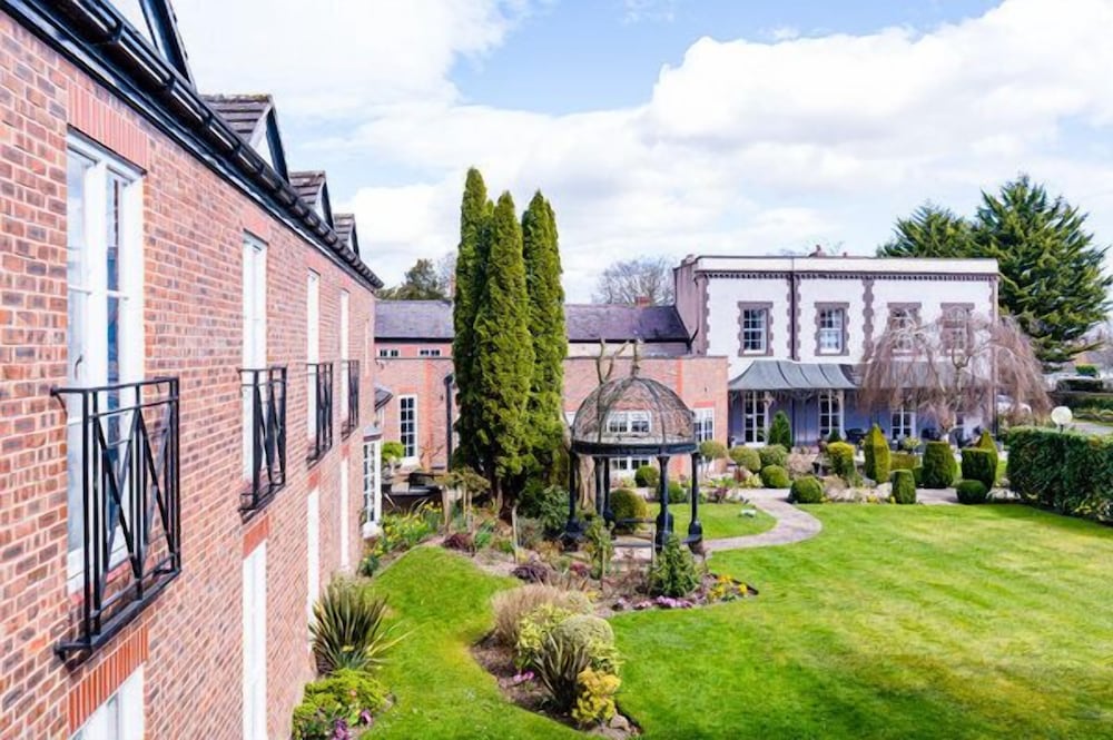 Rossett Hall Hotel