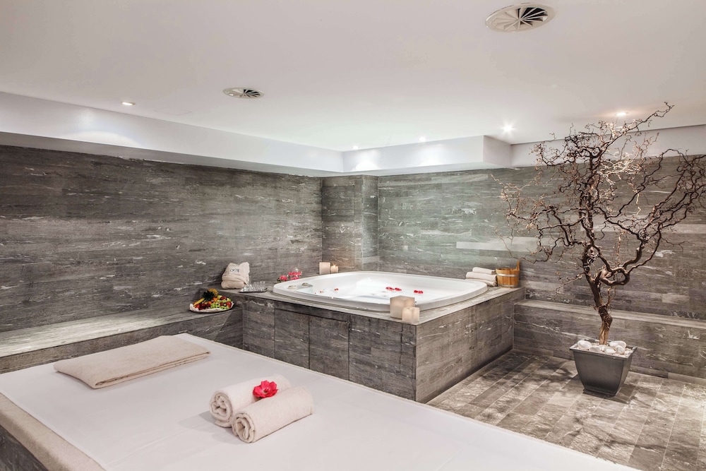 Lugano Vacations - Villa Sassa Hotel, Residence  Spa - Property Image 129