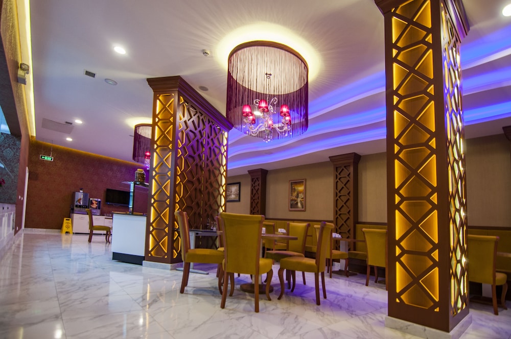Exelans Hotel & Spa - Image 11