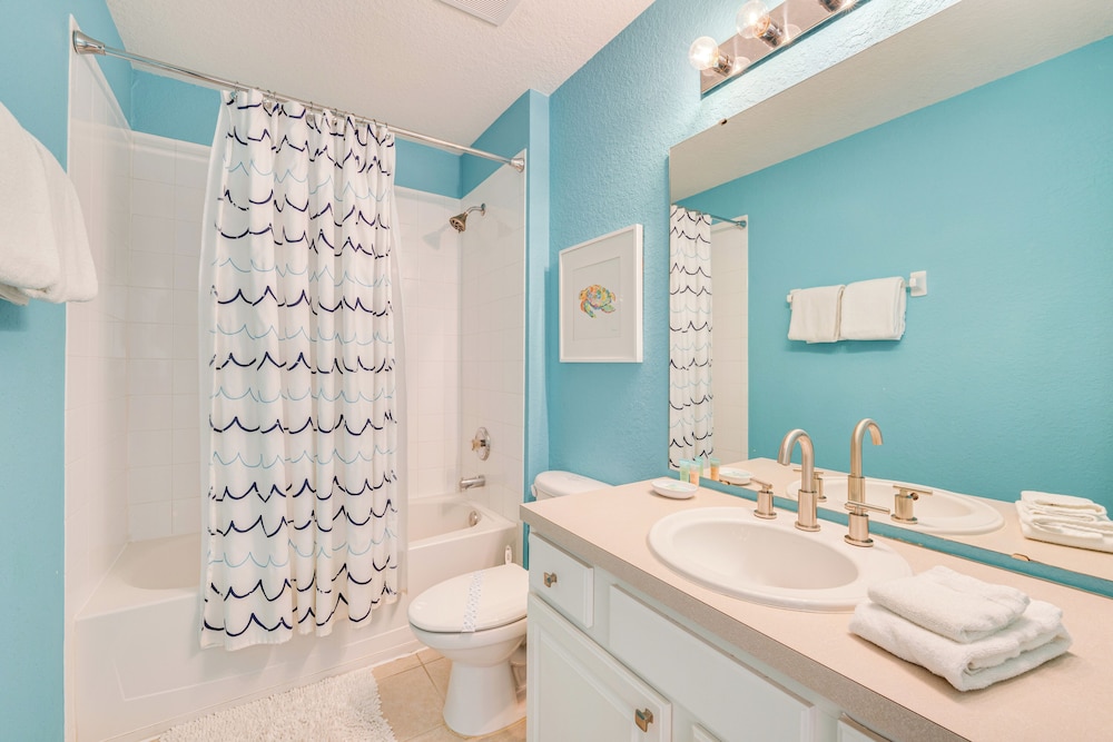 3 Mi to Disney: Family-friendly Home!