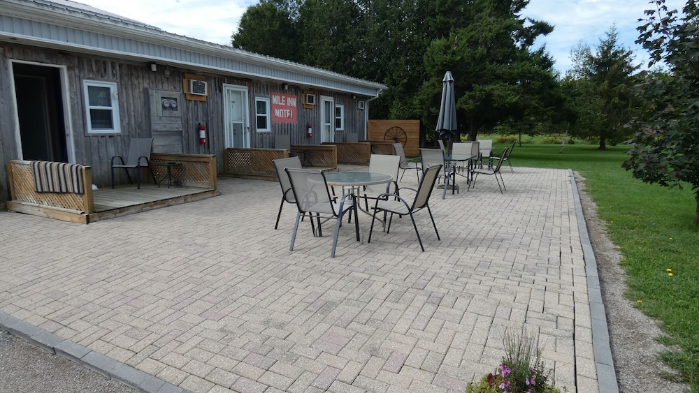 Mile Inn Motel