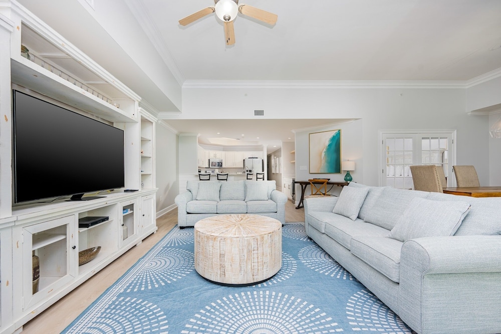 The Oasis 3105 Formerly Phoenix West Ii 3105 3 Bedroom Condo