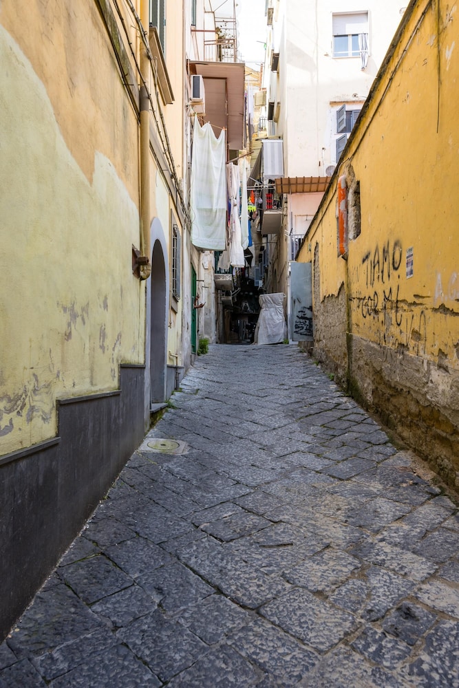 La Mummera in Naples