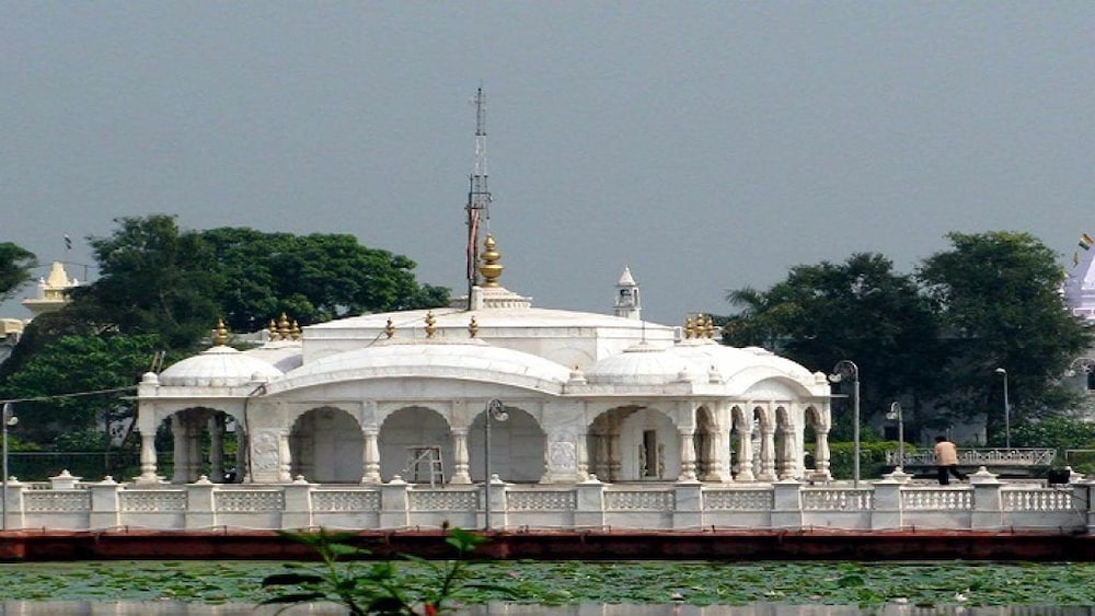 Hotel Mamta International