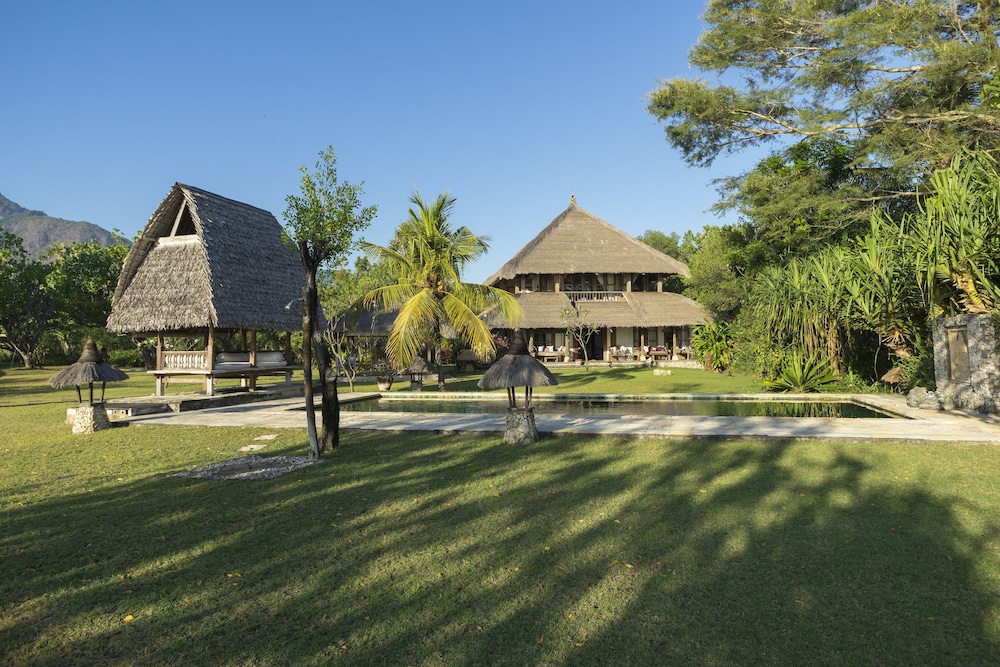 Puri Ganesha Villas