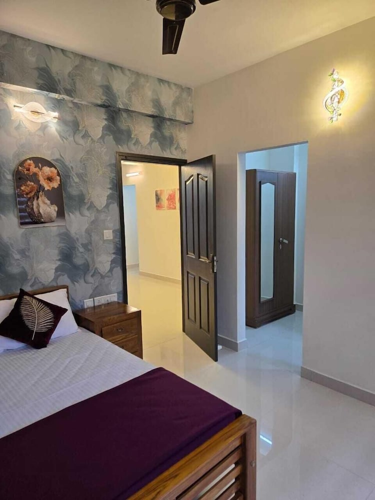 Centur Apartments