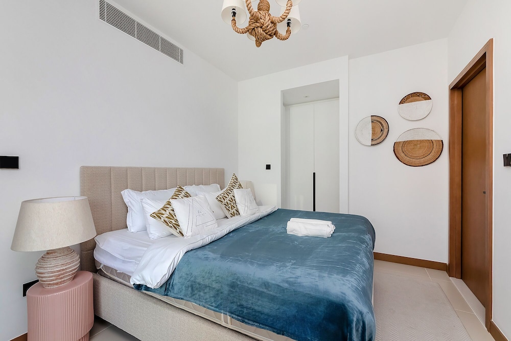 Apartment with beautiful view on Marina