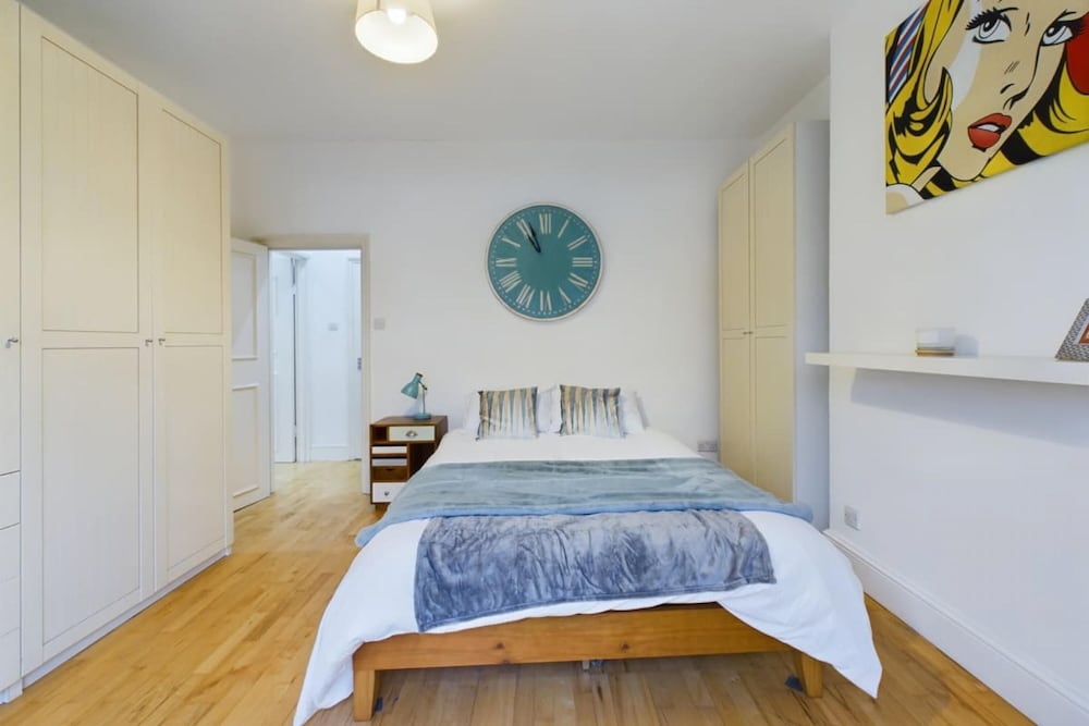 The Putney Hideout - Bright 1bdr Flat