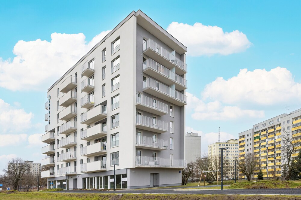 Stylish Apartment 7th Floor by Renters