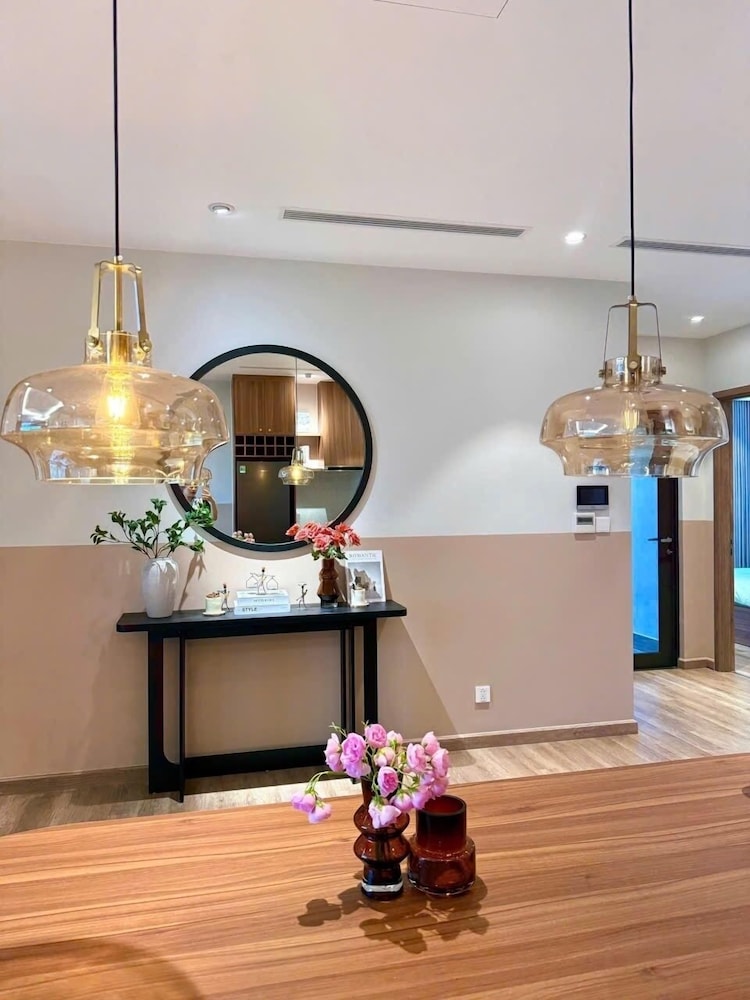 Sakura Homestay - Landmark Ecopark