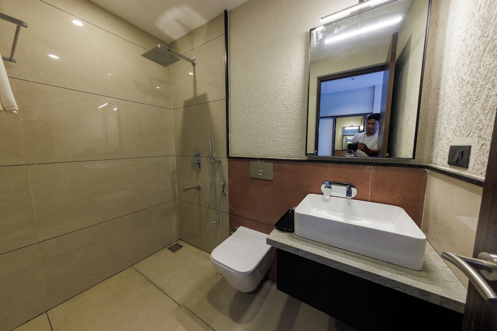 CherryLoft Luxury Resort