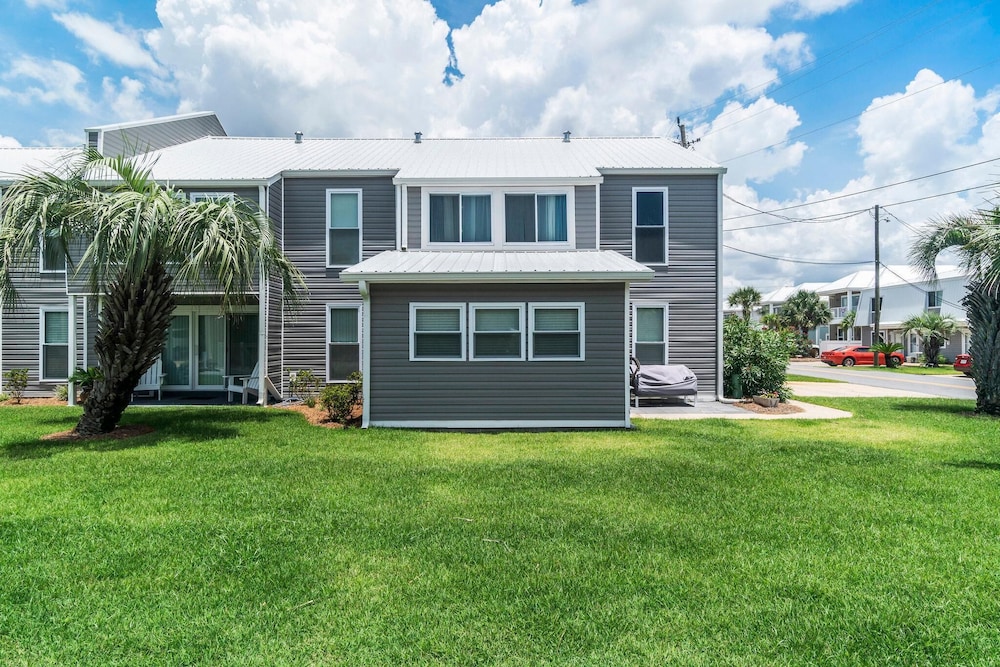 7904 Surf Dr #7 view 5