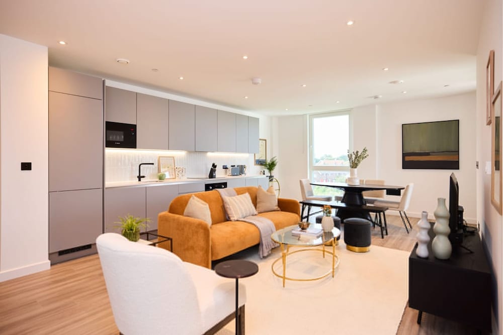 The Tottenham Classic - Charming 2bdr Flat With Balcony photo 4